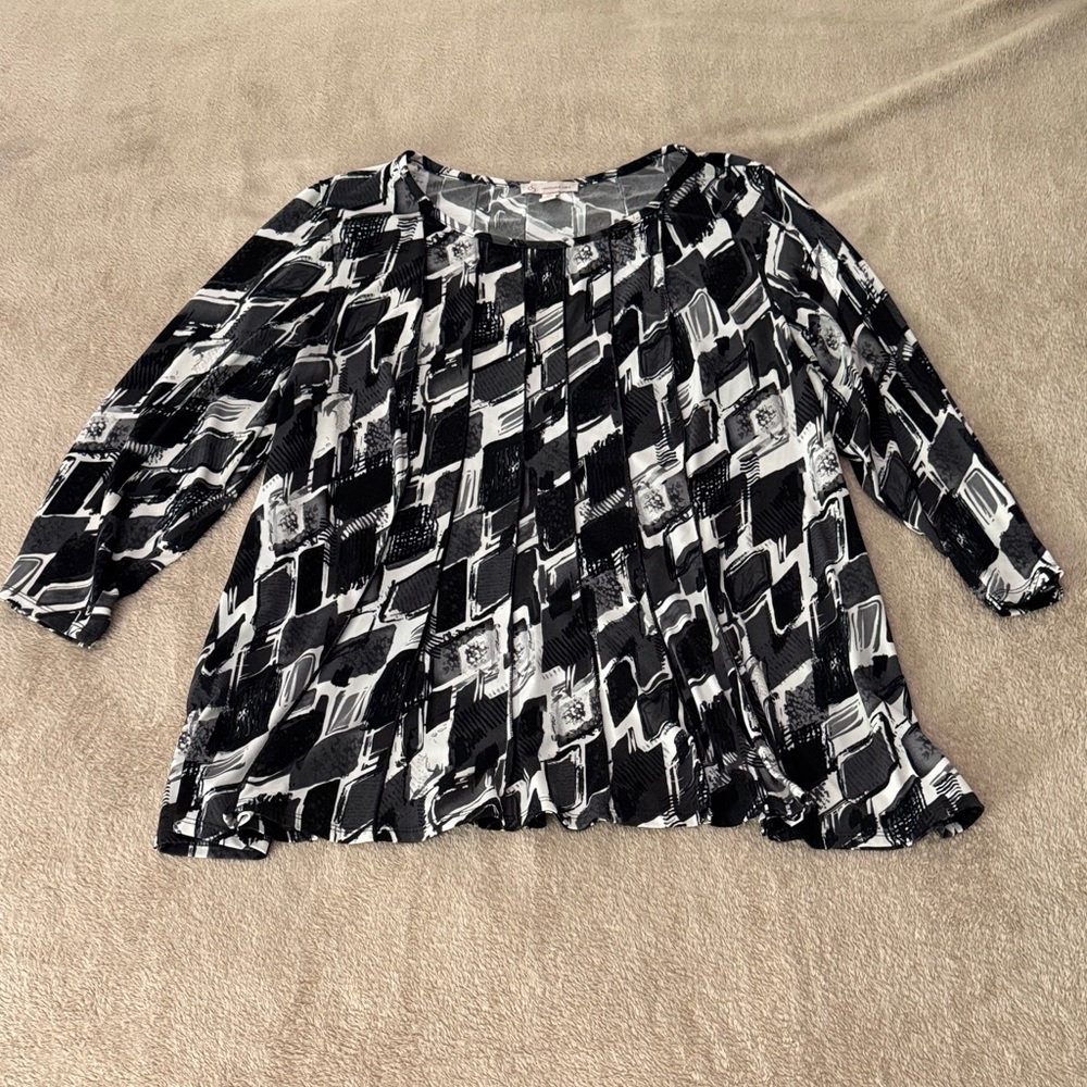 Dress Barn Black and White Patterned Blouse